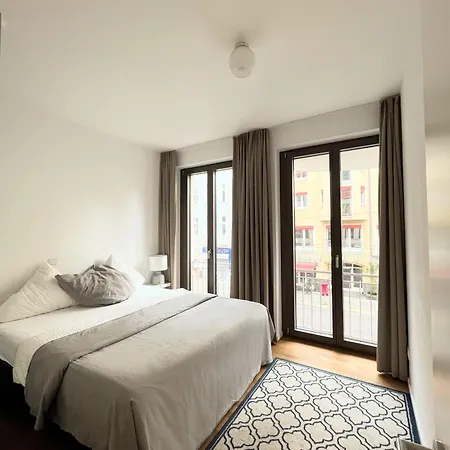 Modern Apartment In Mitte Berlin
